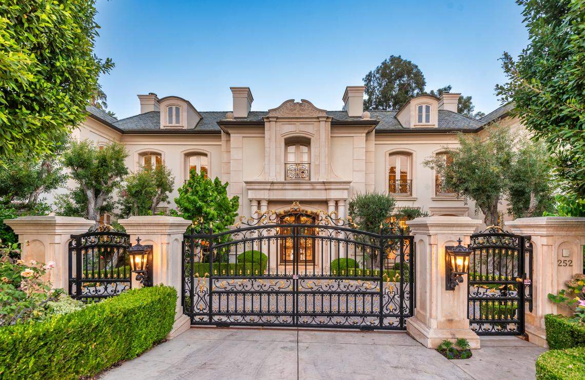 The Los Angeles hoome sits above Sunset Boulevard on the stunning Saint Pierre Road, one of the most idyllic and iconic streets in prime lower Bel Air.