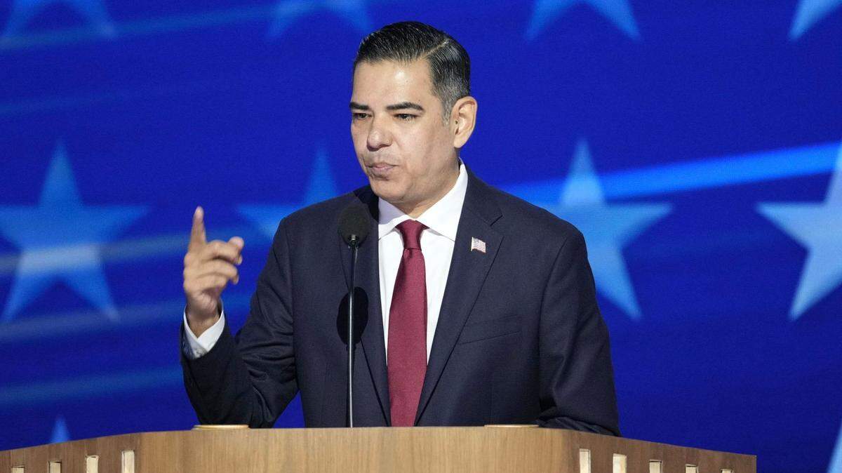 Rep. Robert Garcia, D-Calif., speaks during the first day of the Democratic National Convention at the United Center in Chicago in 2024.