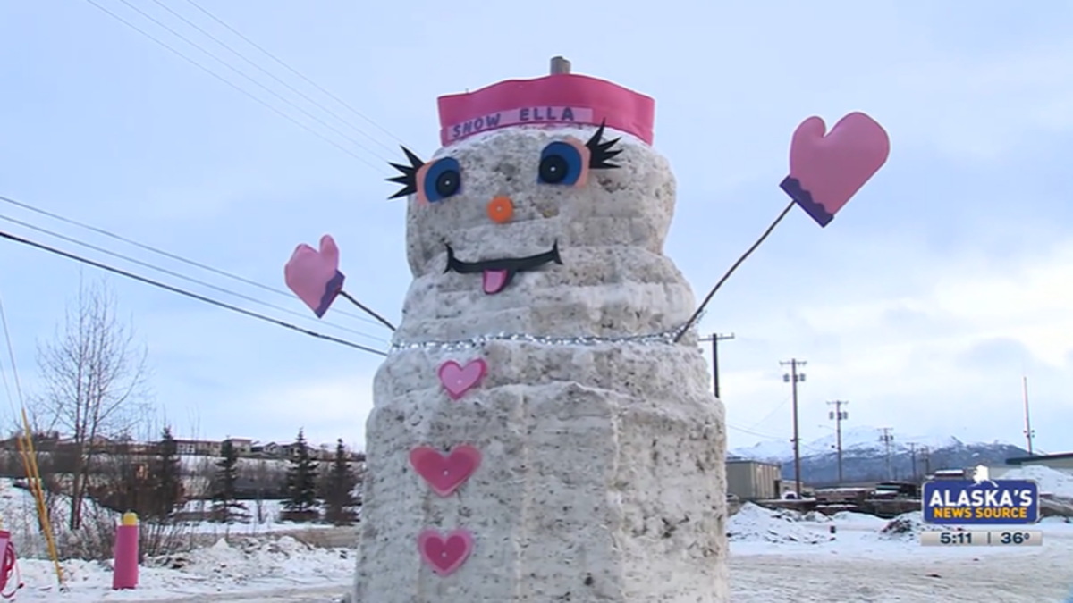 A 20-foot “snow lady” named Snow Ella is charming Alaska residents.