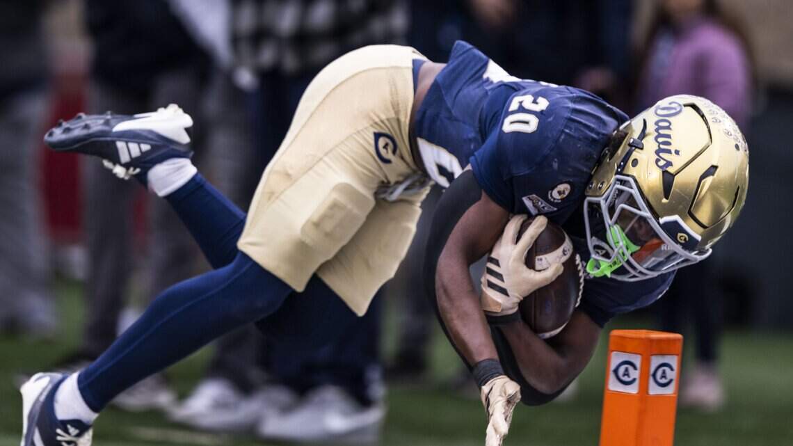 UC Davis football bounces back big to outlast Eastern Washington in shootout