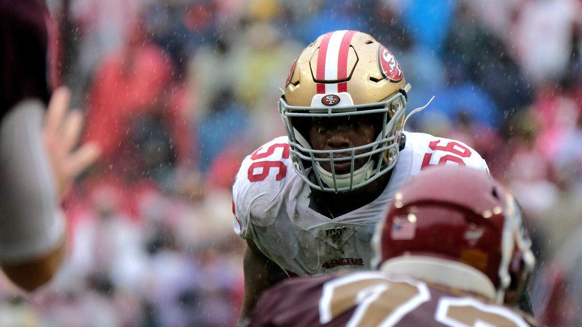 San Francisco 49ers middle linebacker Kwon Alexander (56) looks across the line of scrimmage during an NFL football game against the Washington Redskins, Sunday, Oct. 20, 2019, in Landover, Md. (AP Photo/Mark Tenally)