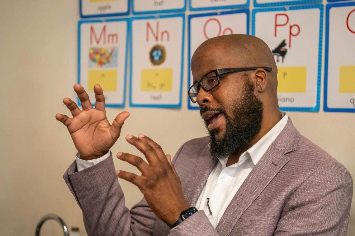Edward King, chief program officer for United Way Sacramento Capital Region Reading Programs, explains the program during the Yolo Kids Read program at Bell Avenue Elementary in Sacramento earlier this month.