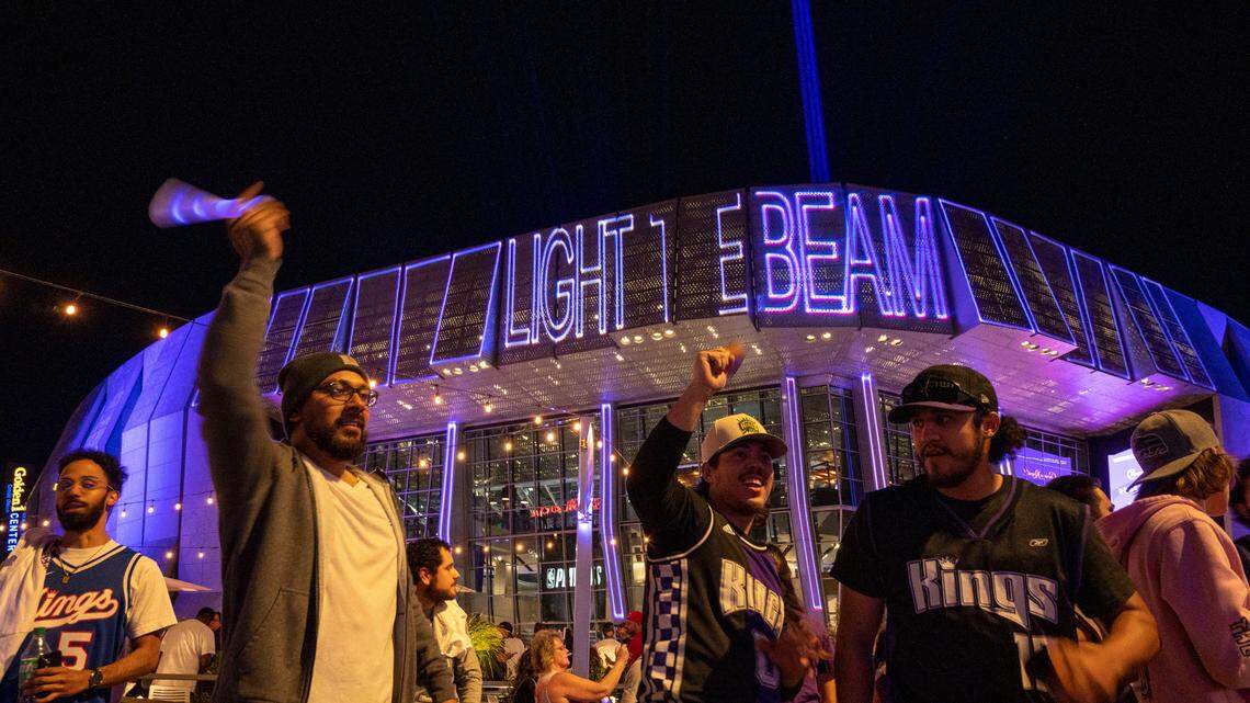 Popular radio host says the Kings’ beam is an energy waste. Here’s how much it actually uses