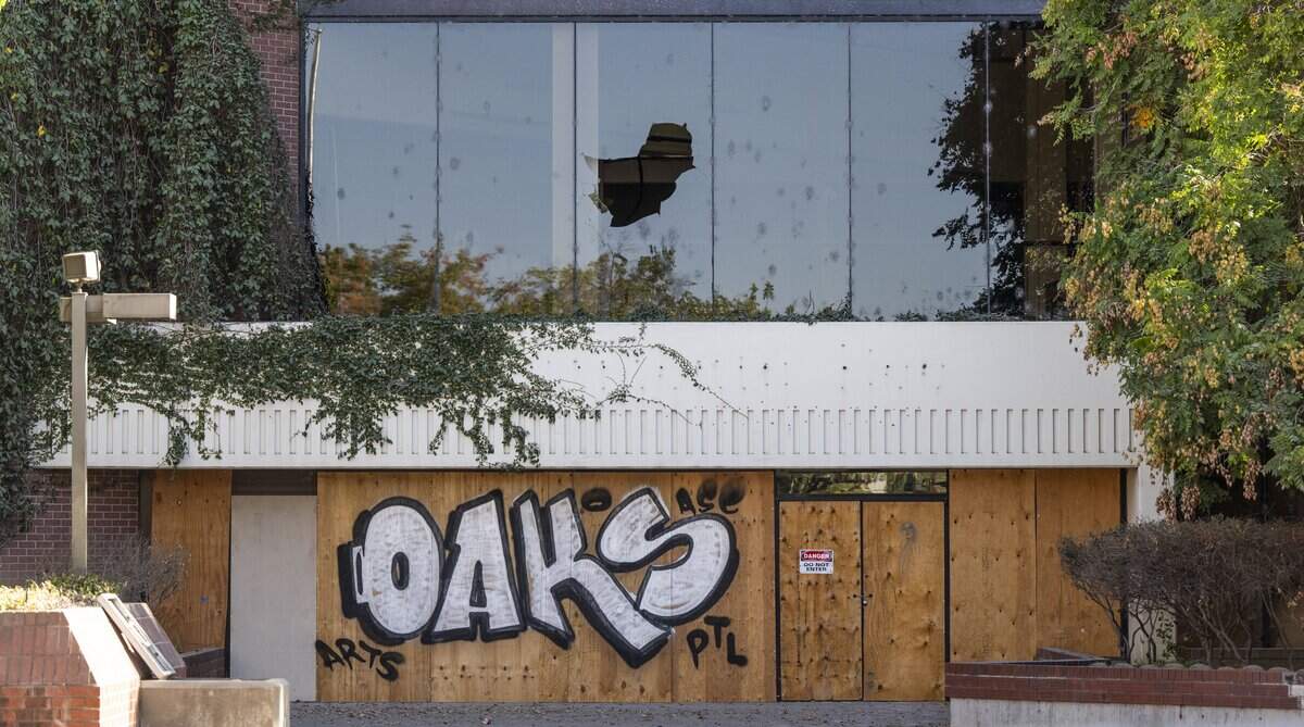 The main entrance of the former Sacramento Bee building at 2100 Q Street earlier this month. The building, which was also headquarters to the McClatchy company, will be replaced by housing.
