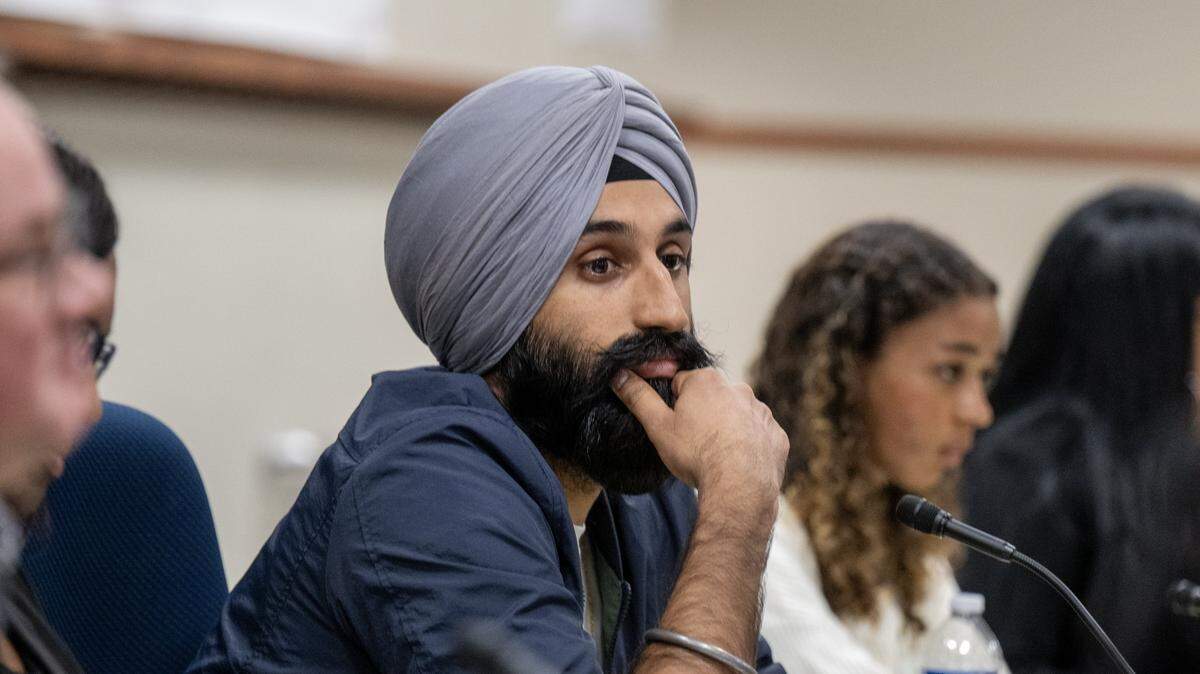 Board President Jasjit Singh at the Sacramento City Unified School District board meeting on Thursday, Oct. 16, 2025. School board members face a slew of cuts needed to address a multi-year budget deficit. 