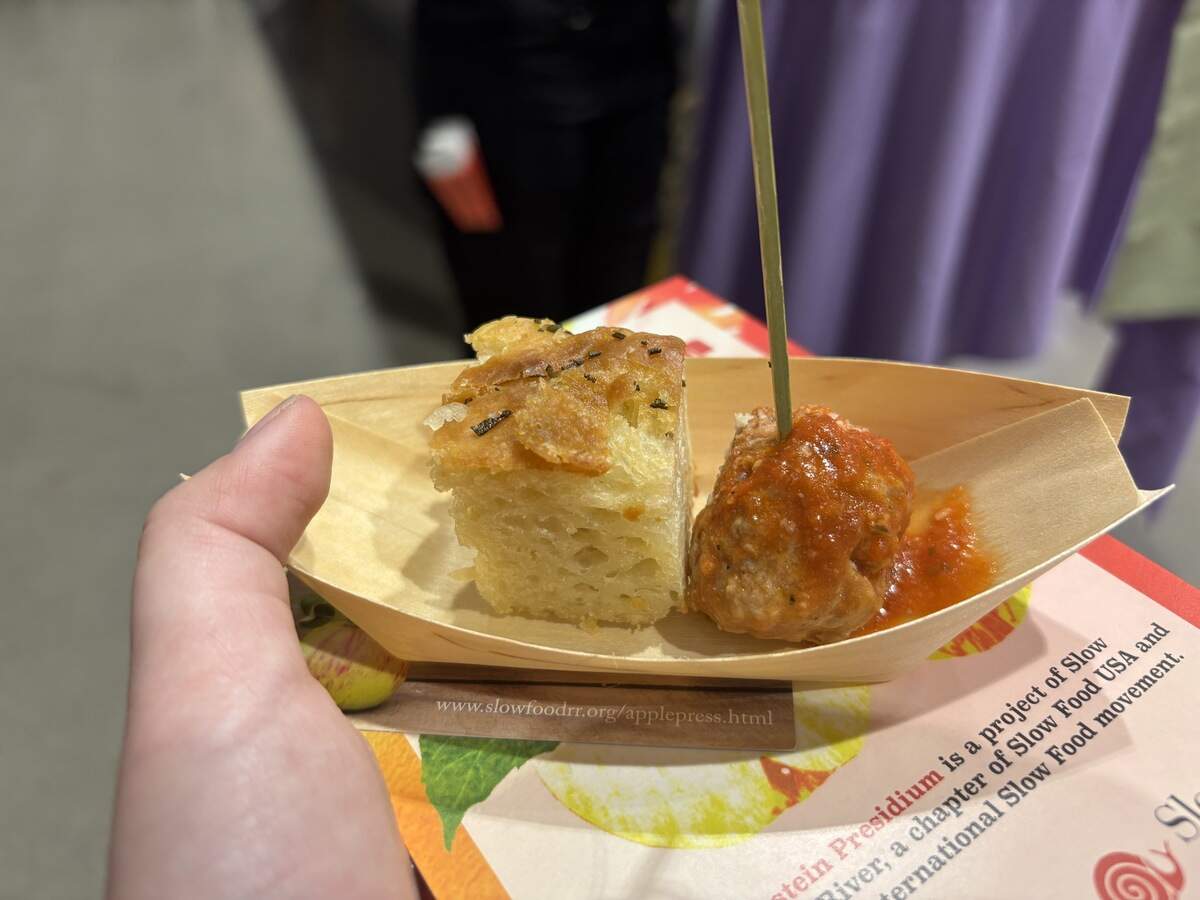 The Willow, at 1006 Fourth St. in downtown Sacramento, brought a sampler set of meatballs with tomato sauce and fluffy focaccia bread to the Terra Madre Americas vendor marketplace on Friday, Sept. 26, 2025.
