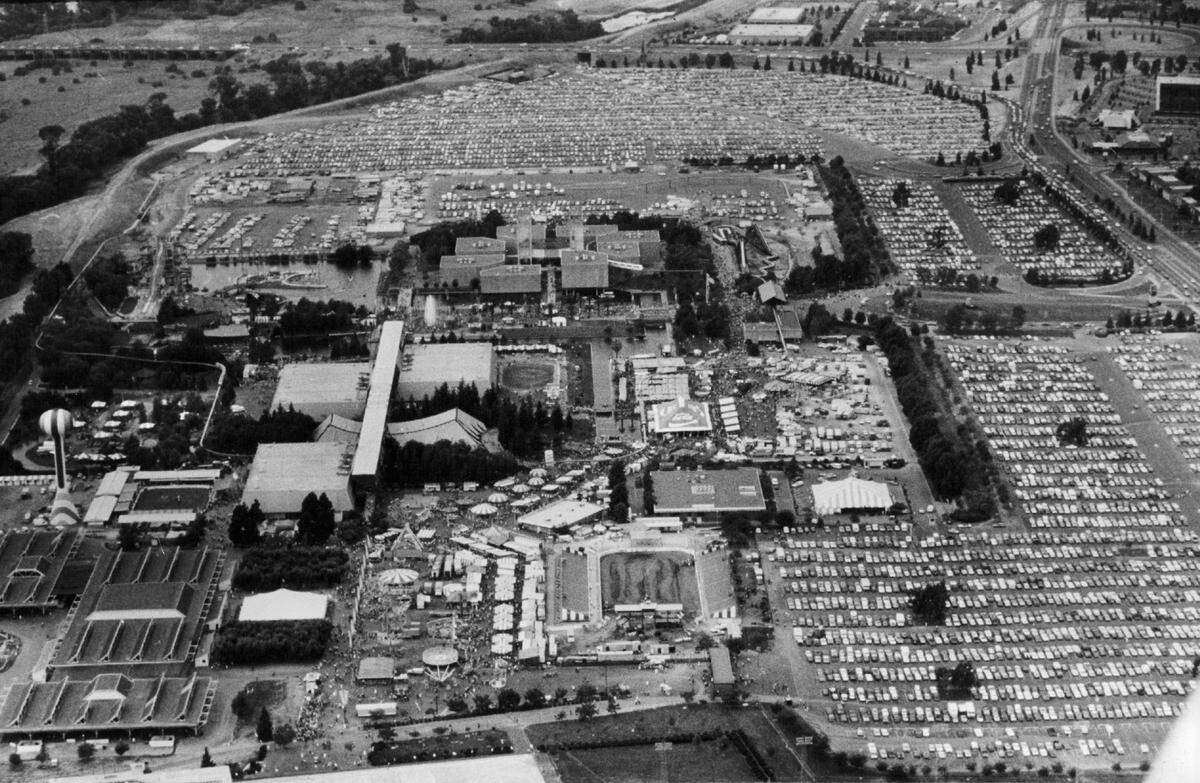 Cars jam the parking lots for the California State Fair at Cal Expo in 1982.