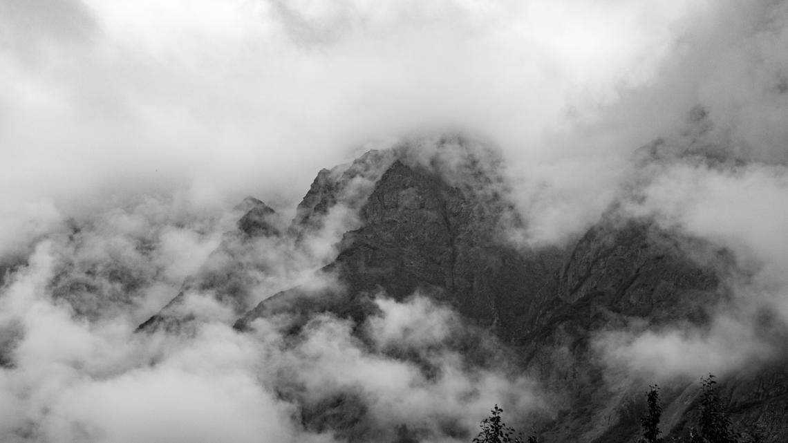 A 40-year–old woman died and her family was left stranded after a boat capsized on an Alaska creek, state troopers say.