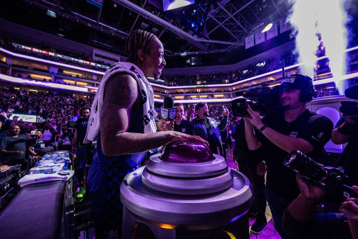 Sacramento Kings forward DeMar DeRozan (10) gets to light the beam after a 111-98 victory against the Portland Trail Blazers during an NBA game on Monday, Oct. 28, 2024 at Golden 1 Center.