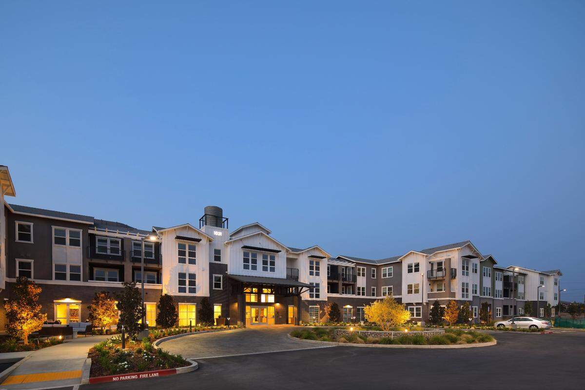 The sun sets over Sonrisa Senior Living’s independent living building in July 2023. Since April 2025, the senior living community has partnered with Sierra College and Osher Lifelong Learning Foundation to bring college-style courses to senior residents.