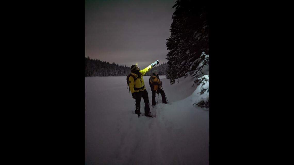 Two men on a backcountry ski trip in Deschutes County required rescue after a ski malfunction, Oregon officials say.