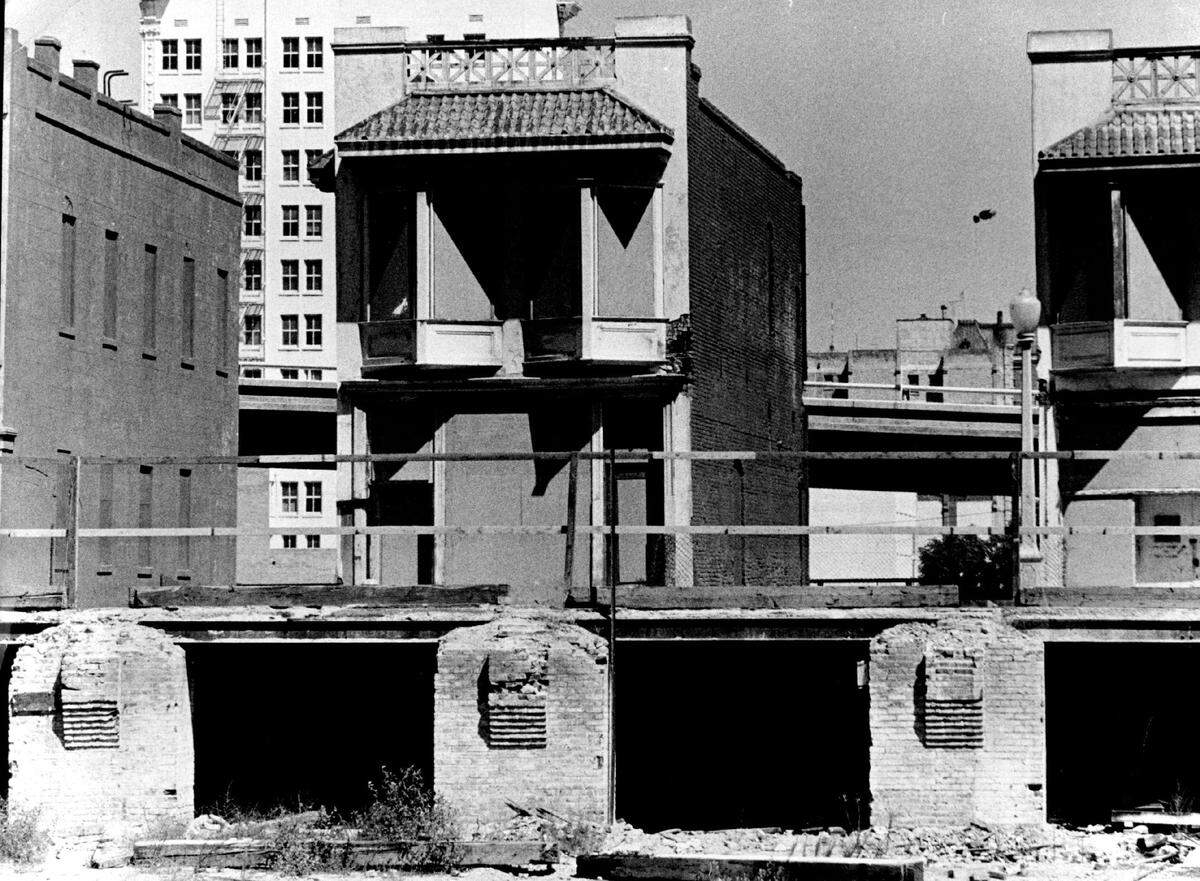 An empty lot on 2nd Street between J and K streets in Old Sacramento on July 27, 1970, gives a view into some of the underground spaces created the city’s 1800s street elevation project to reduce flooding. Over the years, development has left a piecemeal system of passageways in older parts of the city.