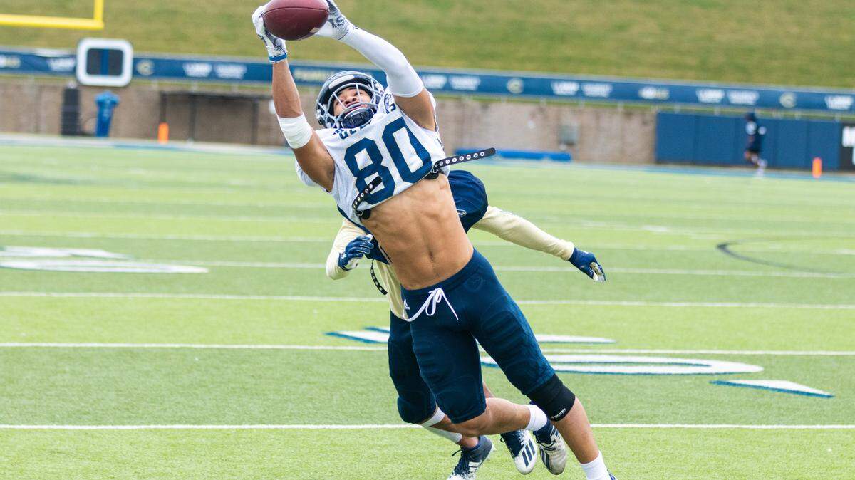 Receiver Lance Babb II makes a catch during a practice with the UC Davis football team as they prepare for a spring season.