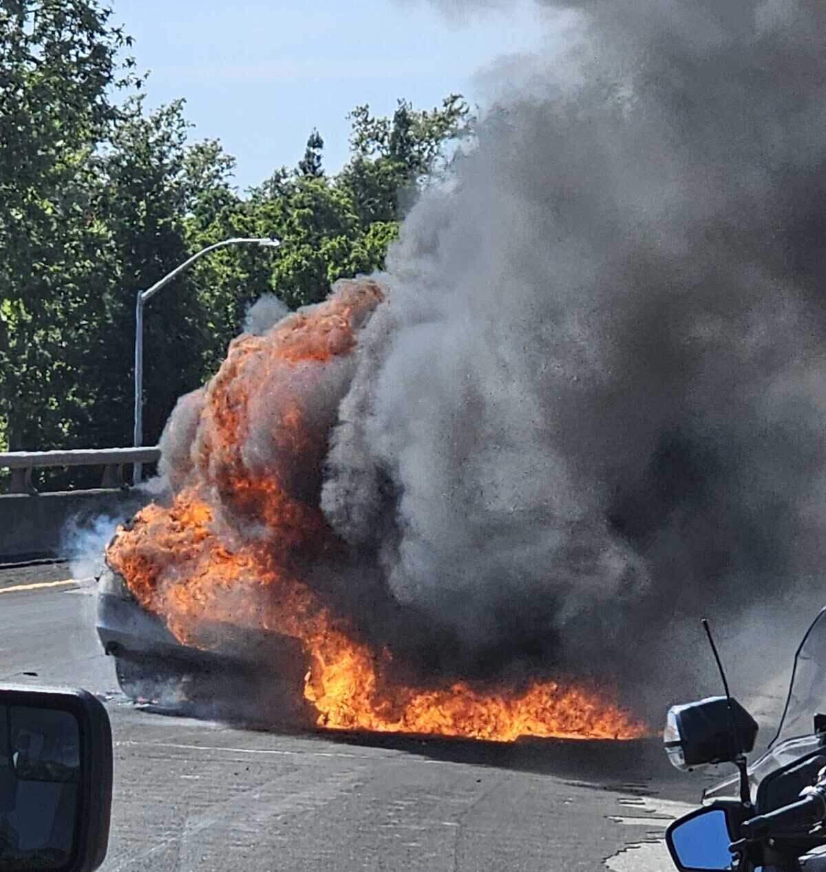 A high-speed pursuit ended Tuesday afternoon on Highway 50 when the fleeing vehicle caught fire near Fifth and X streets in Sacramento.