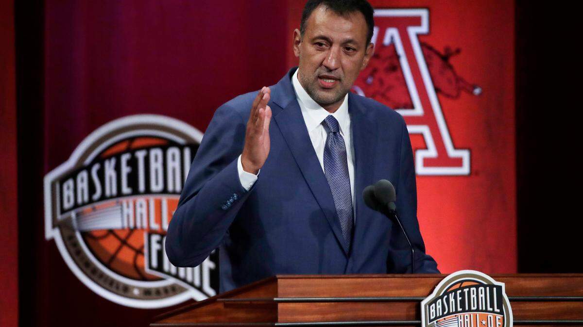 Vlade Divac became the 15th player in Kings franchise history and the second in the Sacramento era to enter the Hall of Fame, joining Mitch Richmond.