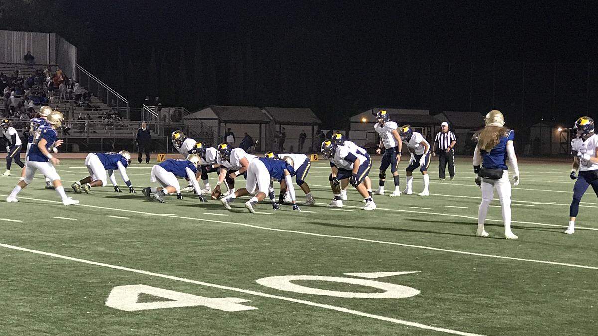 Oak Ridge knocked off Elk Grove last night to stake a claim to a top seed in the coming Sac-Joaquin Section playoffs.