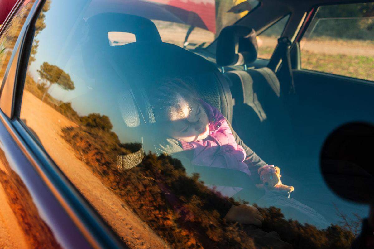 If you’re only running into a store for a minute, it might seem harmless to leave your child waiting in the car.