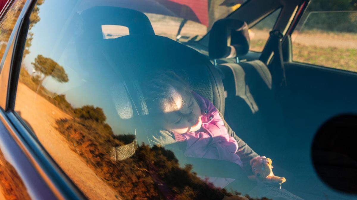 A new state law in 2021, AB 2717, legally protects good Samaritan break into a hot vehicle often by smashing a window to save an child trapped in hot car.