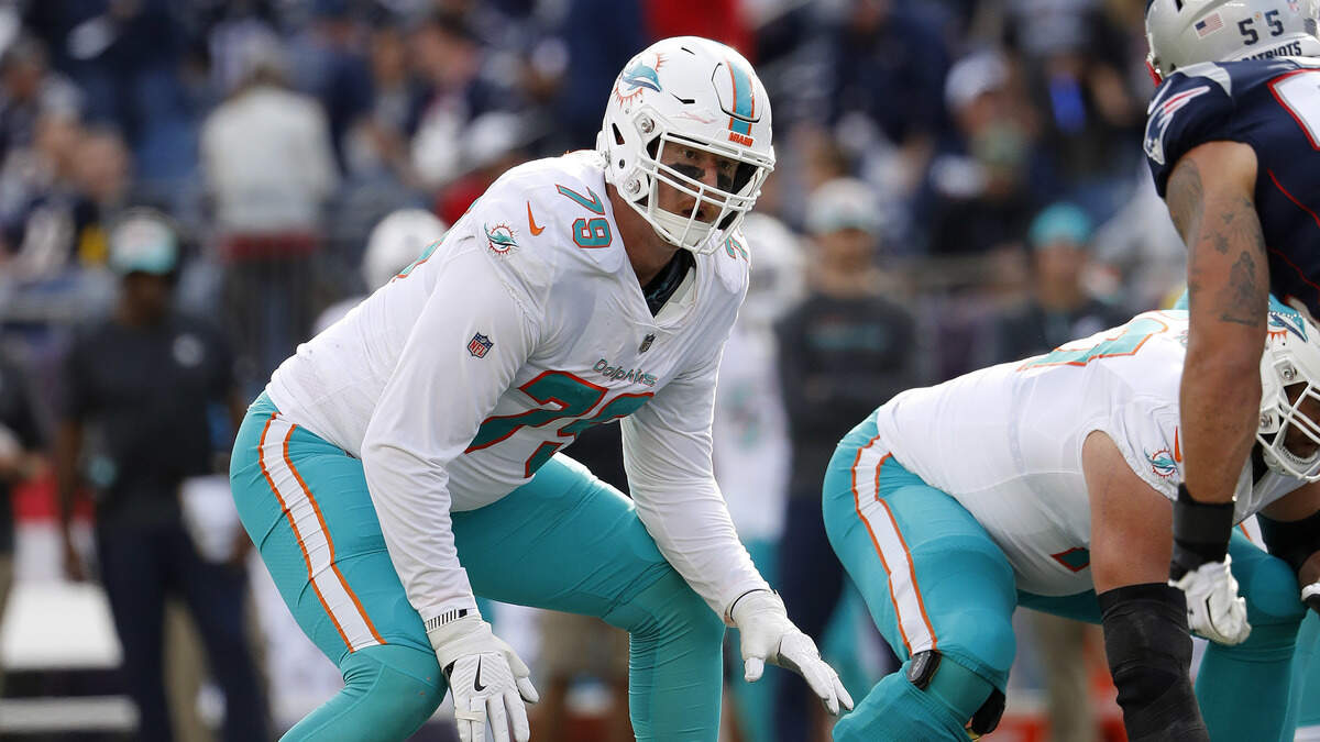 Miami Dolphins offensive tackle Sam Young during an NFL football game against the New England Patriots at Gillette Stadium, Sunday, Sept. 30, 2018 in Foxborough, Mass. (Winslow Townson/AP Images for Panini)