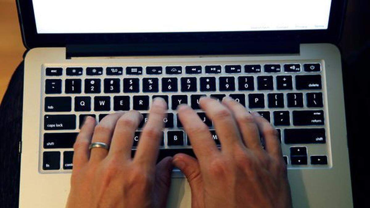 A new program launched in Sacramento aims to give residents digital job skills. It pays $600 per week and a laptop will be provided.