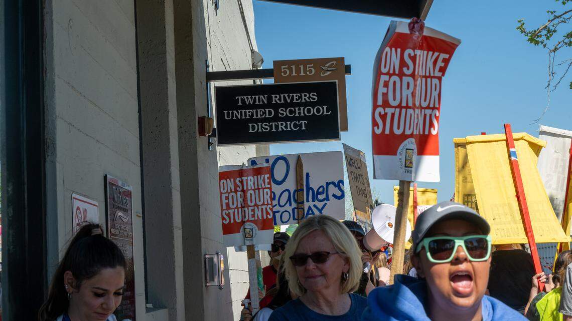 Twin Rivers teachers return to classroom, will vote this week on union contract