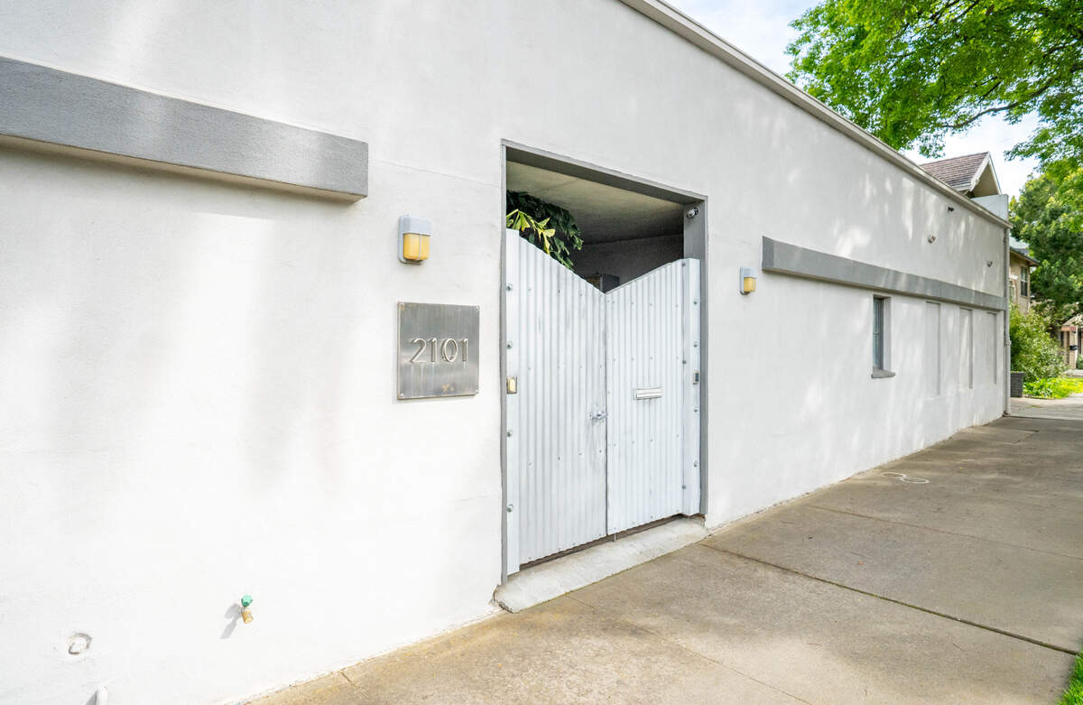 A one-story warehouse facade conceals the loft-inspired residence 2101 28th St. in Sacramento’s Newton Booth neighborhood.