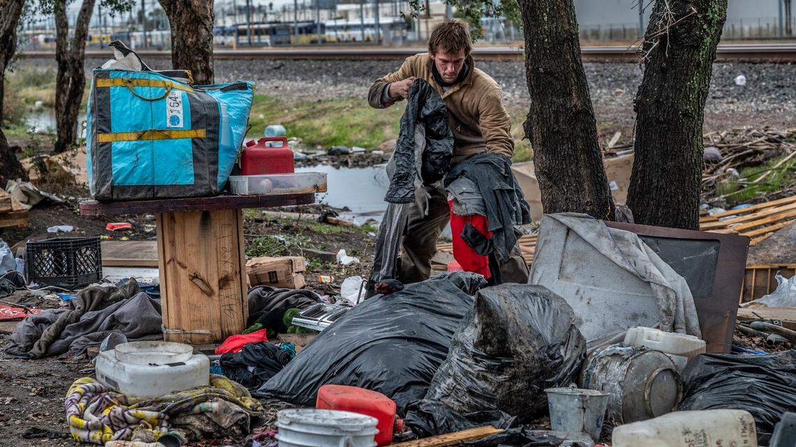 City of Sacramento tows homeless RVs ahead of storm: ‘They picked the worst day to do this’
