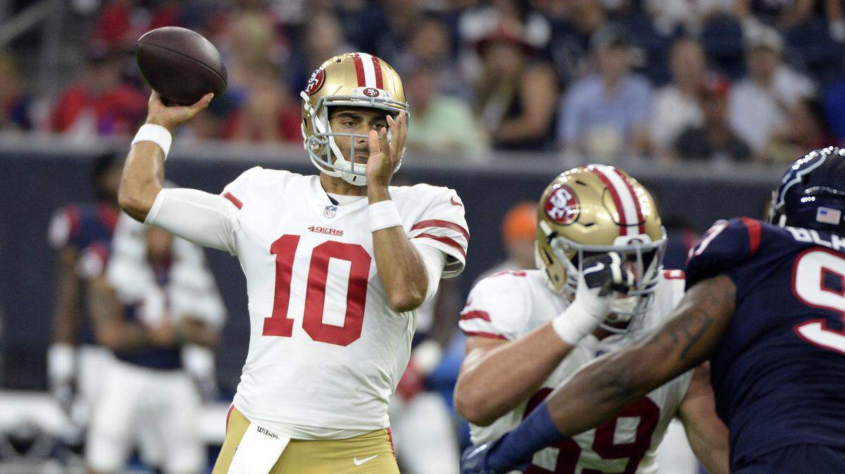 Jimmy Garoppolo throws a pass against the Houston Texans during the 49ers’ preseason game Saturday in Houston.
