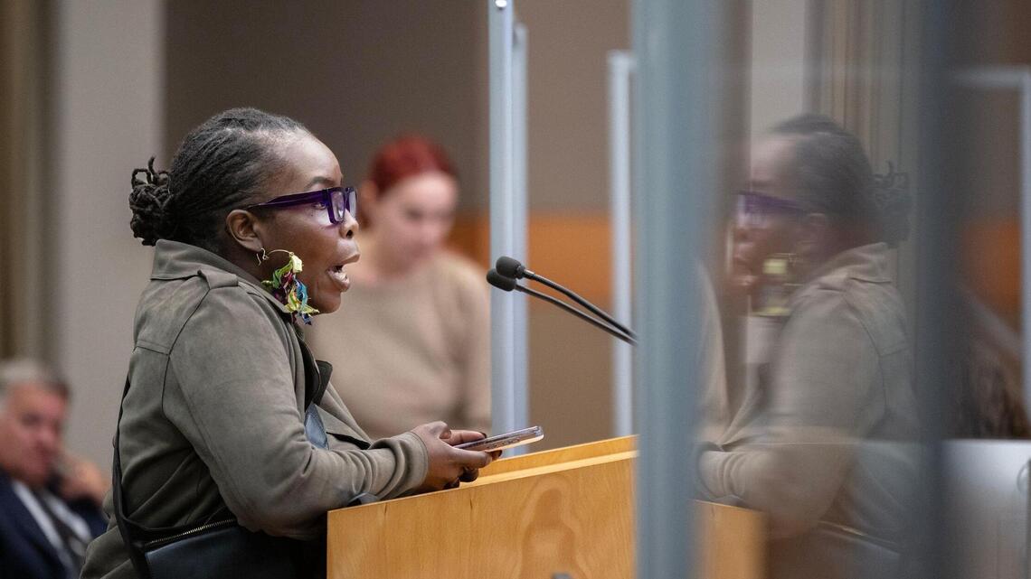 Why Sacramento mayoral candidate Flojaune Cofer waited months to reveal an alleged bribe