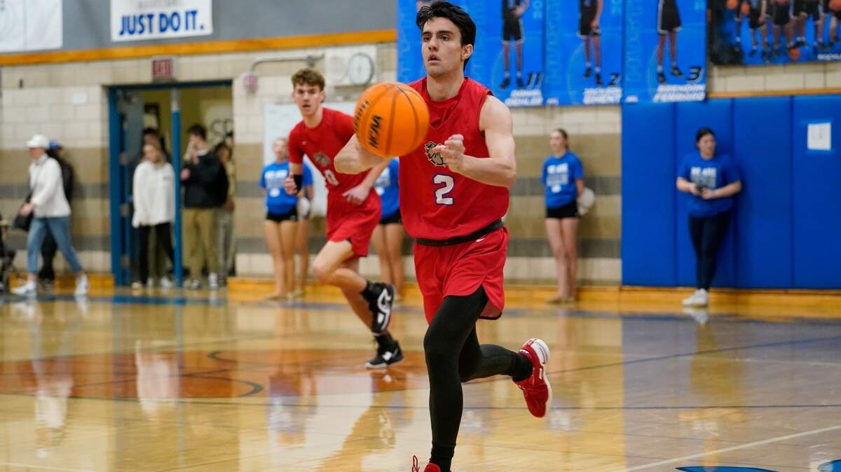 Top-ranked Folsom is led by senior guard Micah Johnson, a passer and defender. Folsom is 18-1.