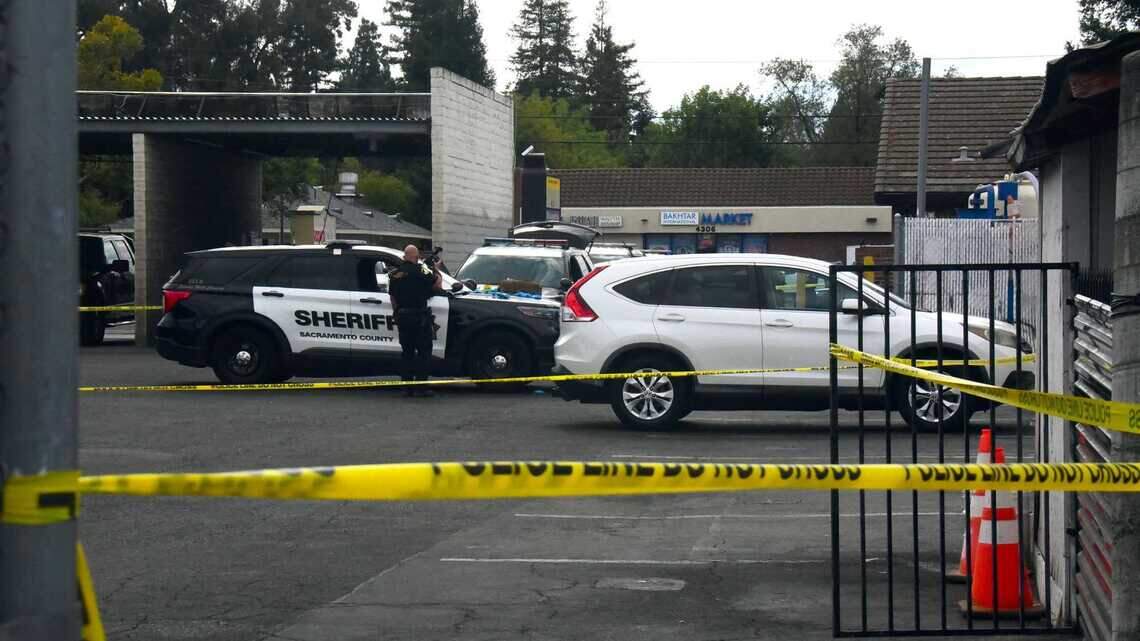 Deputies shoot, kill armed man in Arden Arcade, Sacramento sheriff says