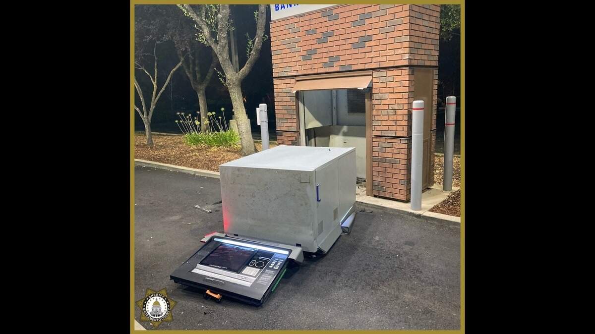 Two brothers were arrested, accused of tying the ATM at the Bank of America location in Gold River in an effort to steal it early Sunday morning, Sacramento sheriff’s officials said.