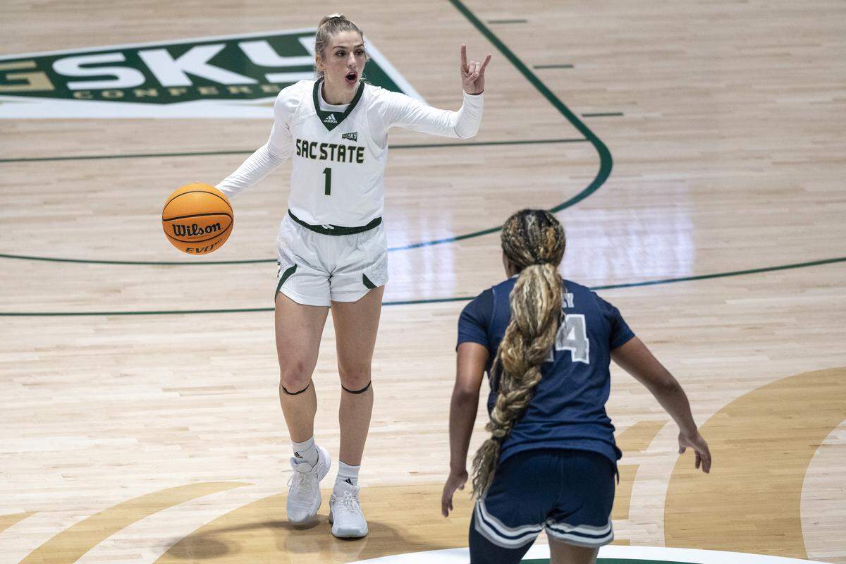 Sacramento State guard Benthe Versteeg (1) signals a play during a game against Nevada at Hornet Pavilion in Sacramento on Thursday, Nov. 6.