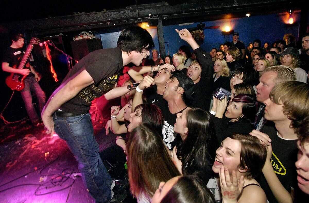 Fans and musicians rock out during the Jammies Battle of the Bands at The Boardwalk in Orangevale in 2004. The Boardwalk, one of the Sacramento area’s most prominent rock music venues for the past three decades, has closed permanently.
