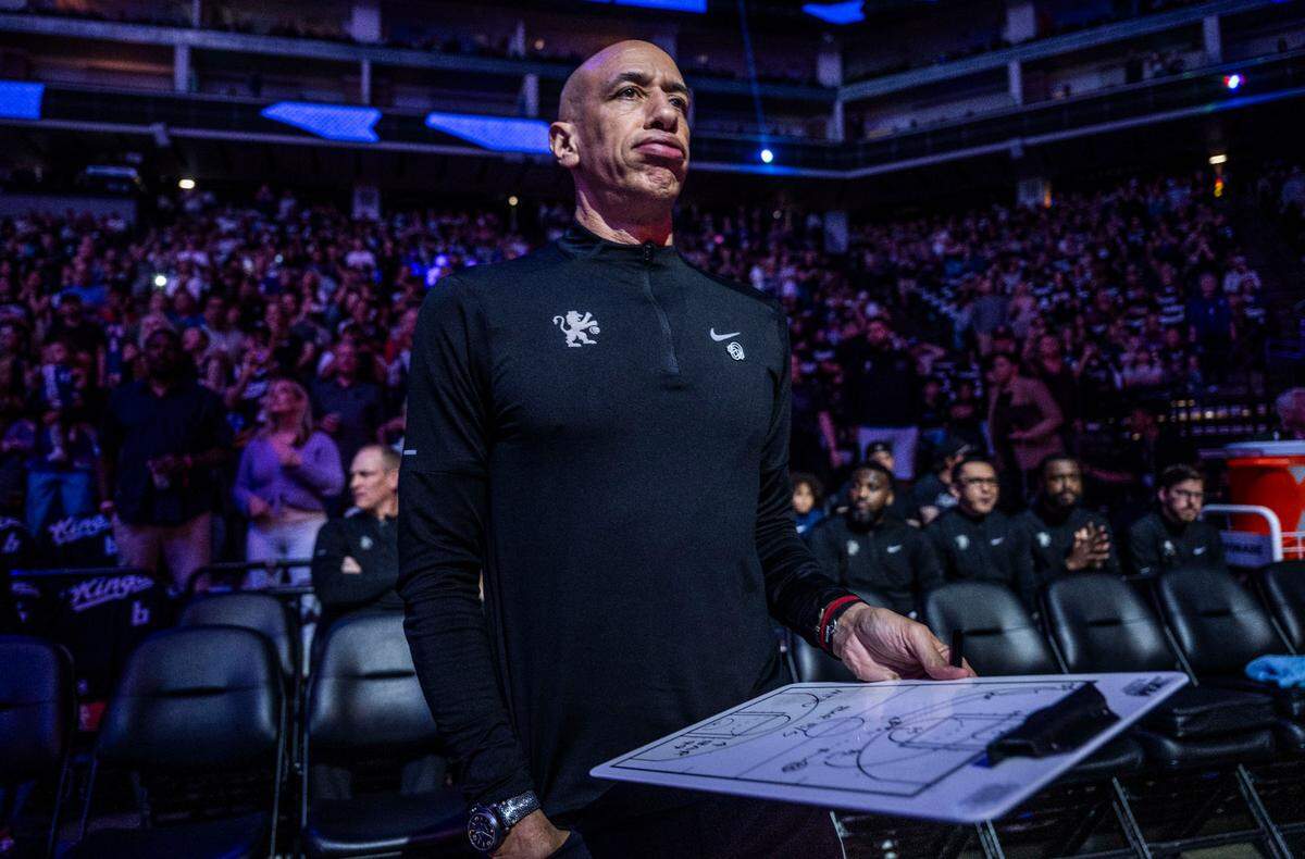 Sacramento Kings coach Doug Christie prepares for the Phoenix Suns at Golden 1 Center in last season’s final regular season game.