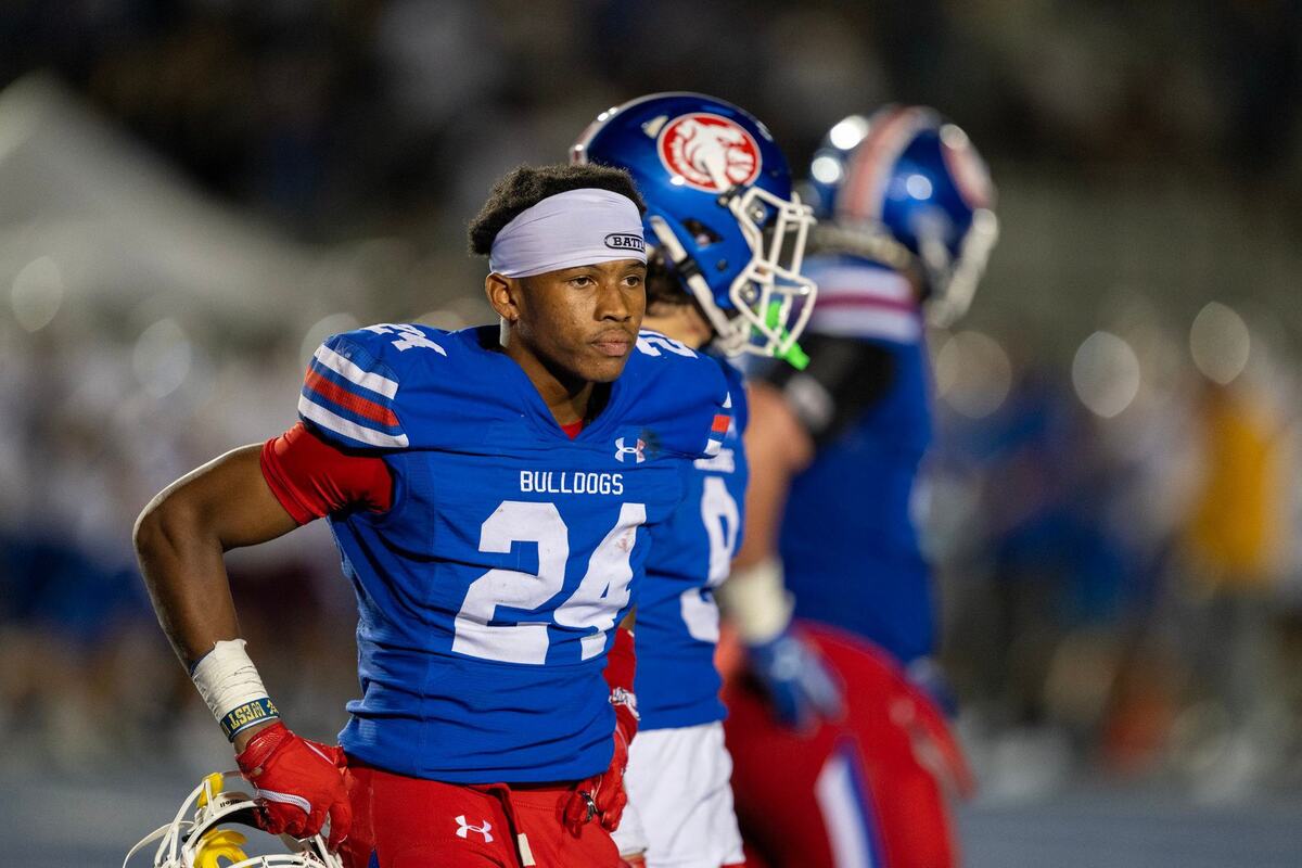 Folsom Bulldog safety Kam Totton (24) leaves the field after Serra’s Brody Smith (88) made the go-ahead field goal in August.