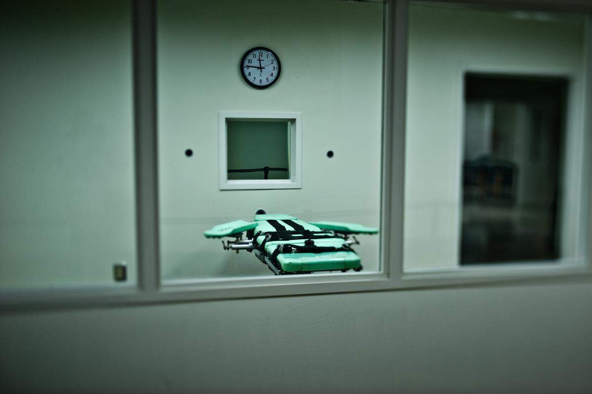 The lethal injection facility at San Quentin State Prison is shown in 2010. It was dismantled in 2019.
