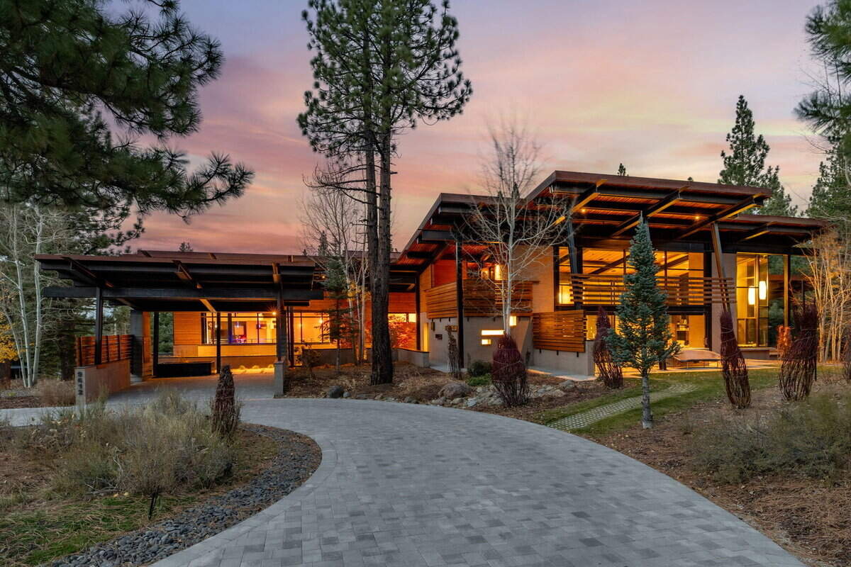 An architecturally ambitious home in Truckee, near Lake Tahoe, with a glowing résumé has hit the market for the first time since it was built
