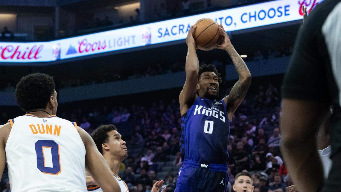 Sacramento Kings undone by biggest weaknesses in loss to Phoenix Suns