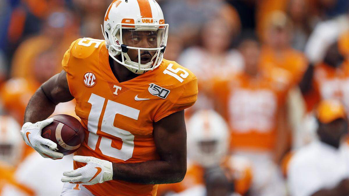 Tennessee wide receiver Jauan Jennings (15) runs for yardage in the first half of an NCAA college football game against South Carolina, Saturday, Oct. 26, 2019, in Knoxville, Tenn. (AP Photo/Wade Payne)