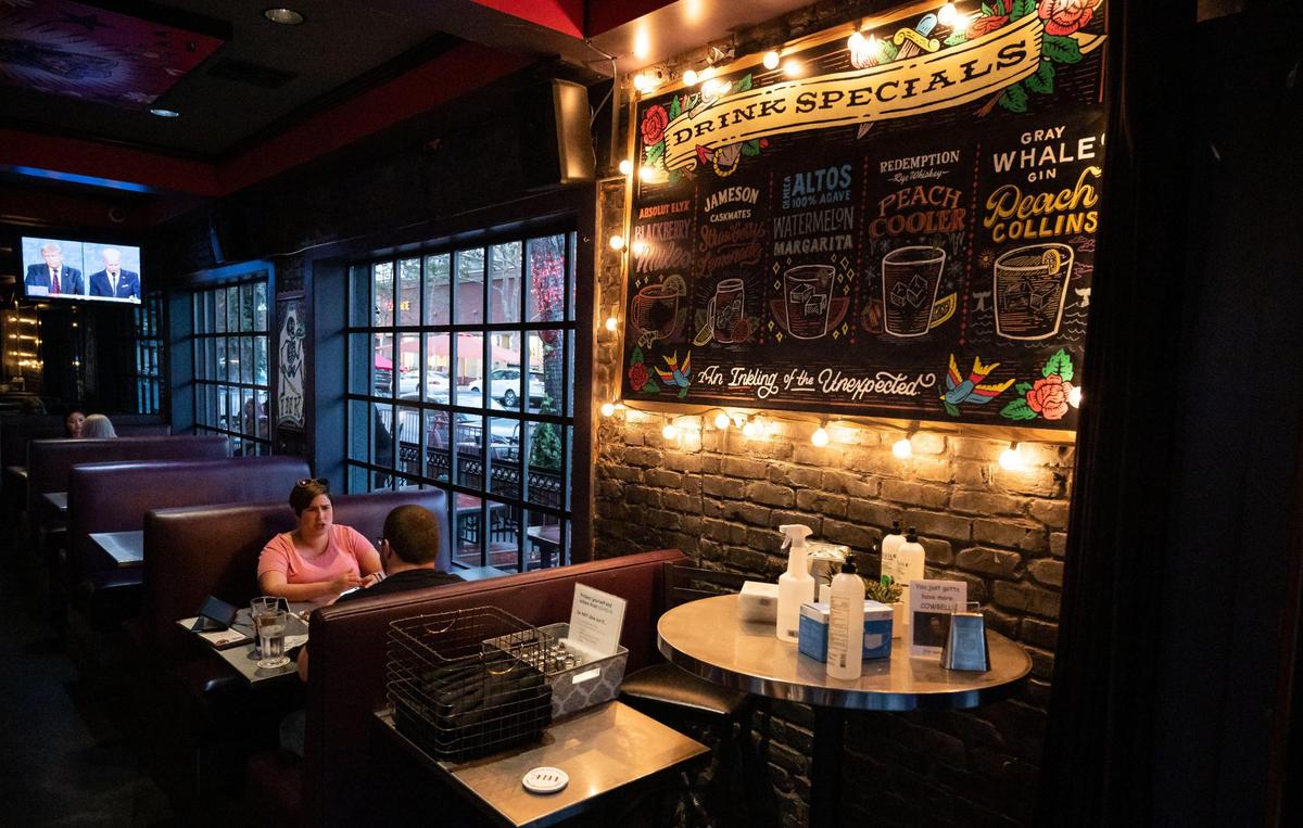 Ink Eats & Drinks patrons dine in at the N Street restaurant on Sept. 29, 2020.