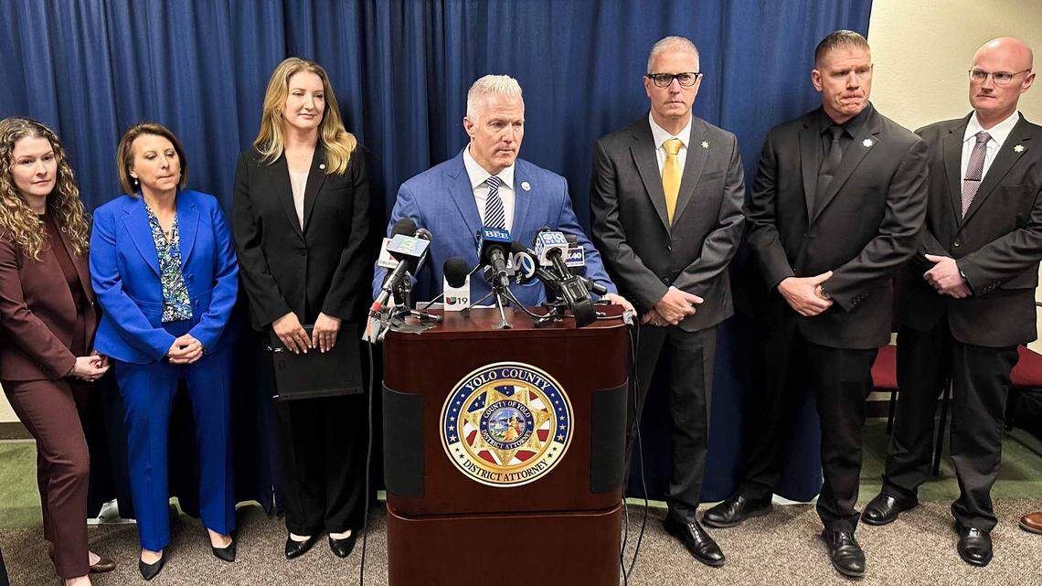 DA: Esparto fireworks site had 1 million pounds of explosives when blast killed 7