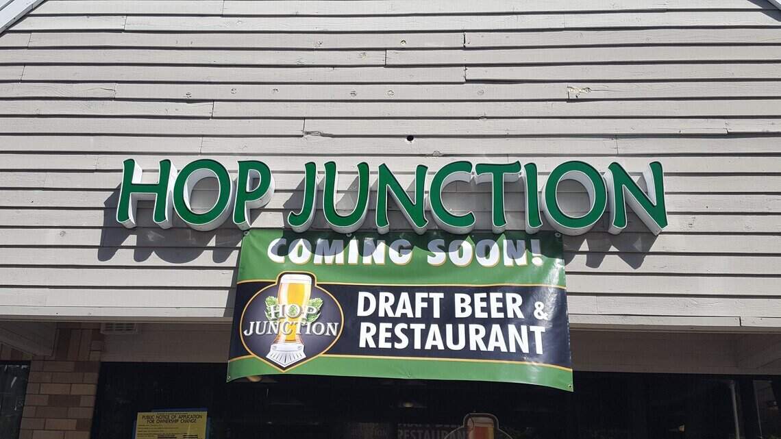 Hop Junction taproom opens in Pocket/Greenhaven serving 20 beers and fried meats