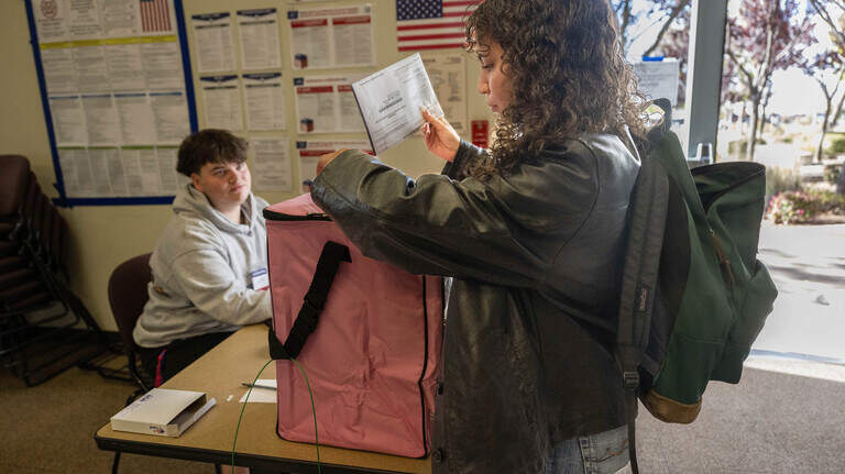 Nearly 300,000 of California’s youngest eligible voters haven’t registered