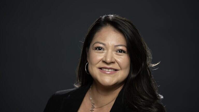 Following her mom’s advice, Elizabeth Esquivel donates her time as business advocate