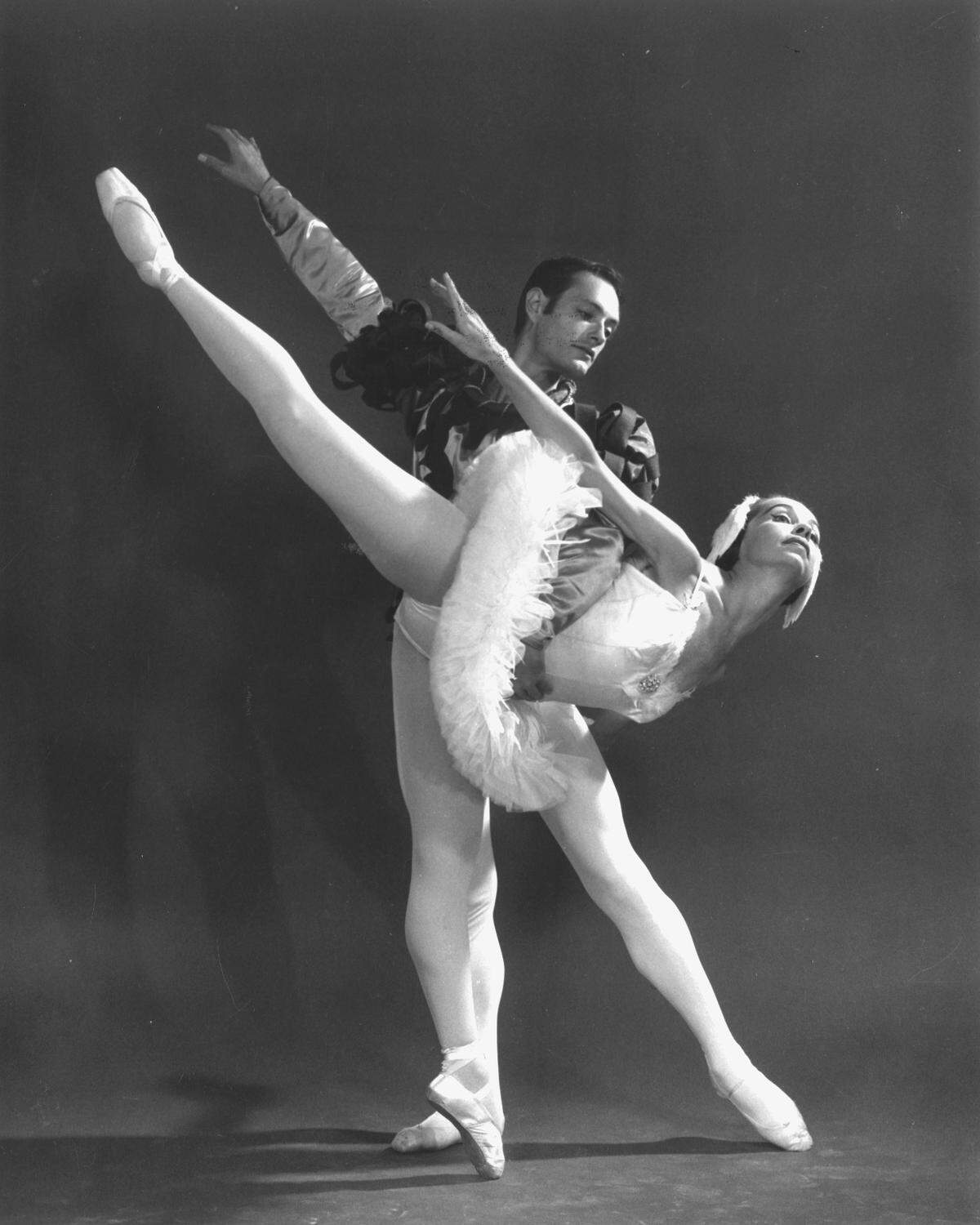 Robert Ronan and Barbara Crockett dance in “Swan Lake” for the Sacramento Civic Ballet, the Sacramento Ballet’s original name.