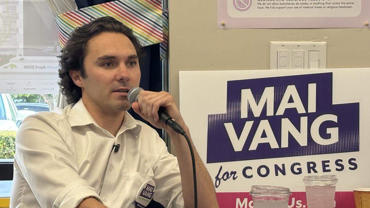 Leaders We Deserve founder David Hogg joined forces with Sacramento Councilmember Mai Vang during an event at A Seat at the Table Books in Elk Grove in support of Vang’s campaign for California’s 7th Congressional District seat.