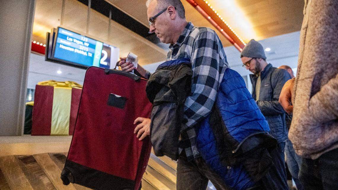 So your Southwest flight got canceled? Here’s what we know on refunds, re-bookings and baggage