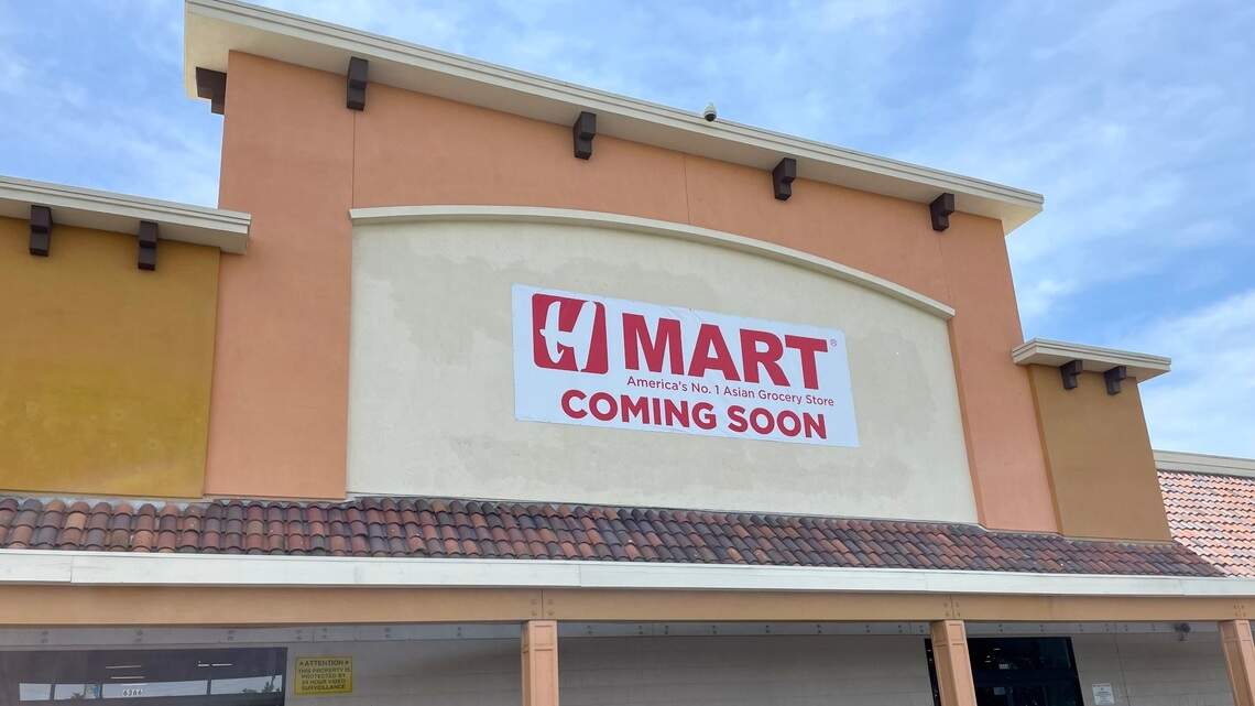 H Mart is coming to Sacramento. Which restaurants will make up its food court?