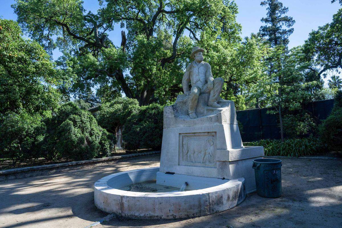 A statue of pioneer Charles Swanston stands in William Land Park in March. Its location is no longer within the Sacramento Zoo’s proposed northern expansion area.
